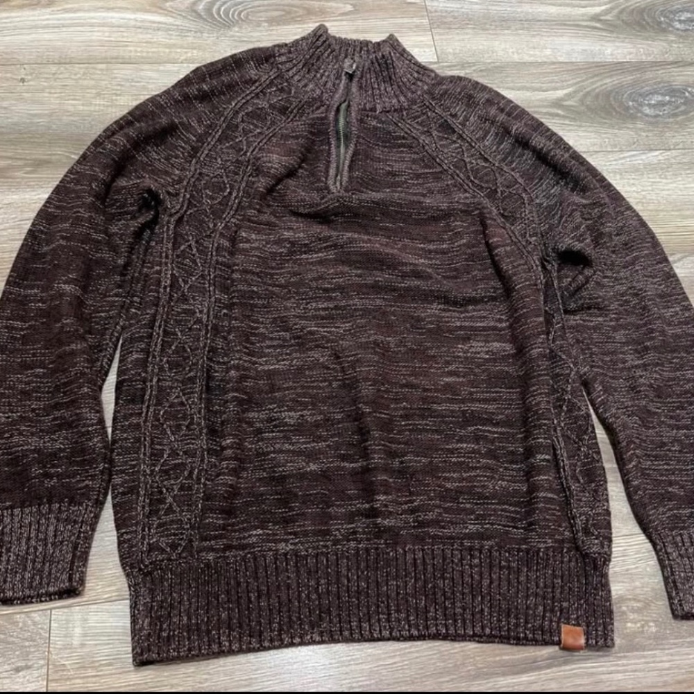 Men’s size XL “Distillery” 1/4zip sweater